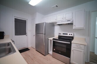 1264 Ocala Rd in Tallahassee, FL - Building Photo - Building Photo