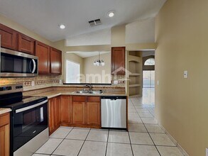 4232 Pacifica Dr in Orlando, FL - Building Photo - Building Photo