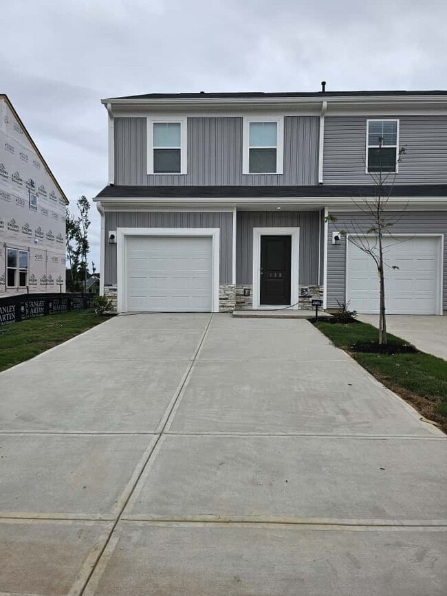 property at 136 Randwick Ln