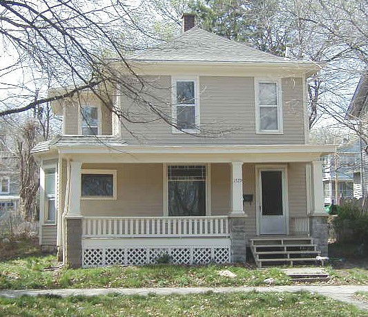 1329 Kentucky St in Lawrence, KS - Building Photo