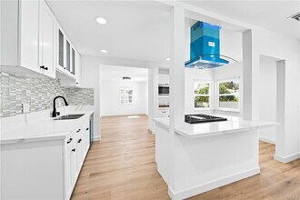 2704 184th St in Redondo Beach, CA - Building Photo - Building Photo