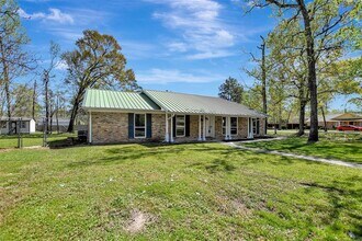 25802 Maplewood Dr in Spring, TX - Building Photo - Building Photo