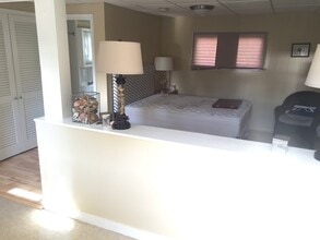 33-35-35 Henderson Terrace in Burlington, VT - Building Photo - Building Photo