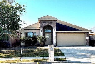 22 Quail Ave in McAllen, TX - Building Photo