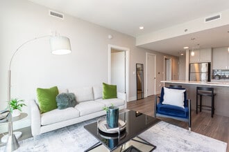 601 Bond in Grand Rapids, MI - Building Photo - Interior Photo