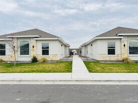822 N Blair Ave in Edinburg, TX - Building Photo