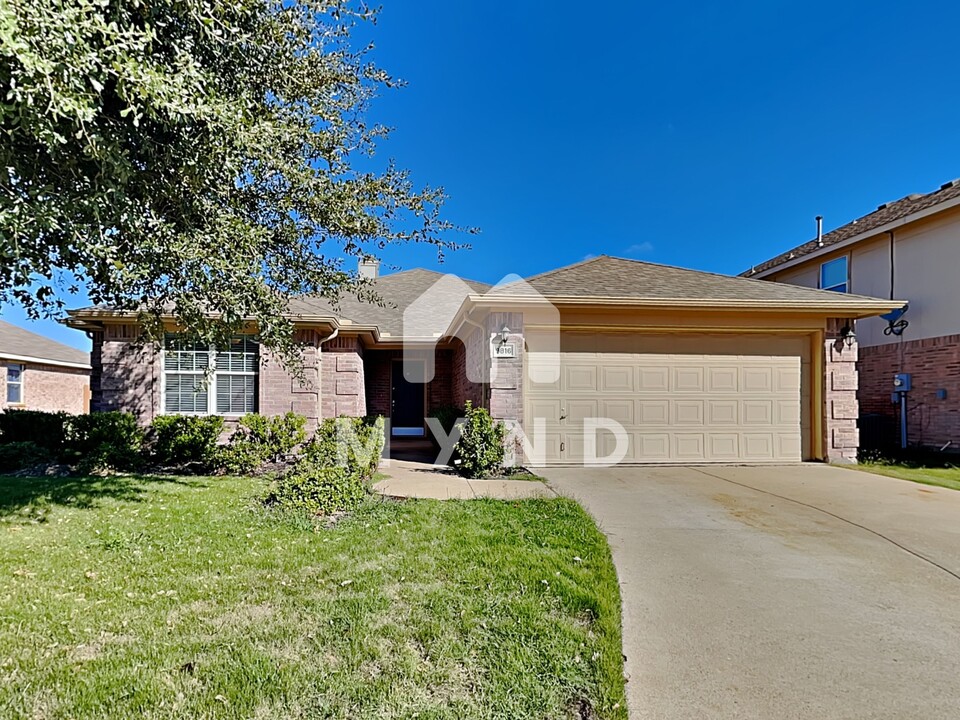 9816 Coolidge Dr in McKinney, TX - Foto de edificio