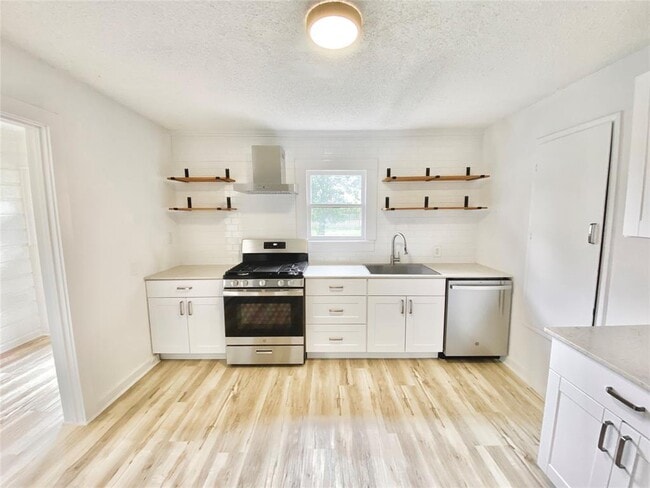 property at 114 Hollaway St