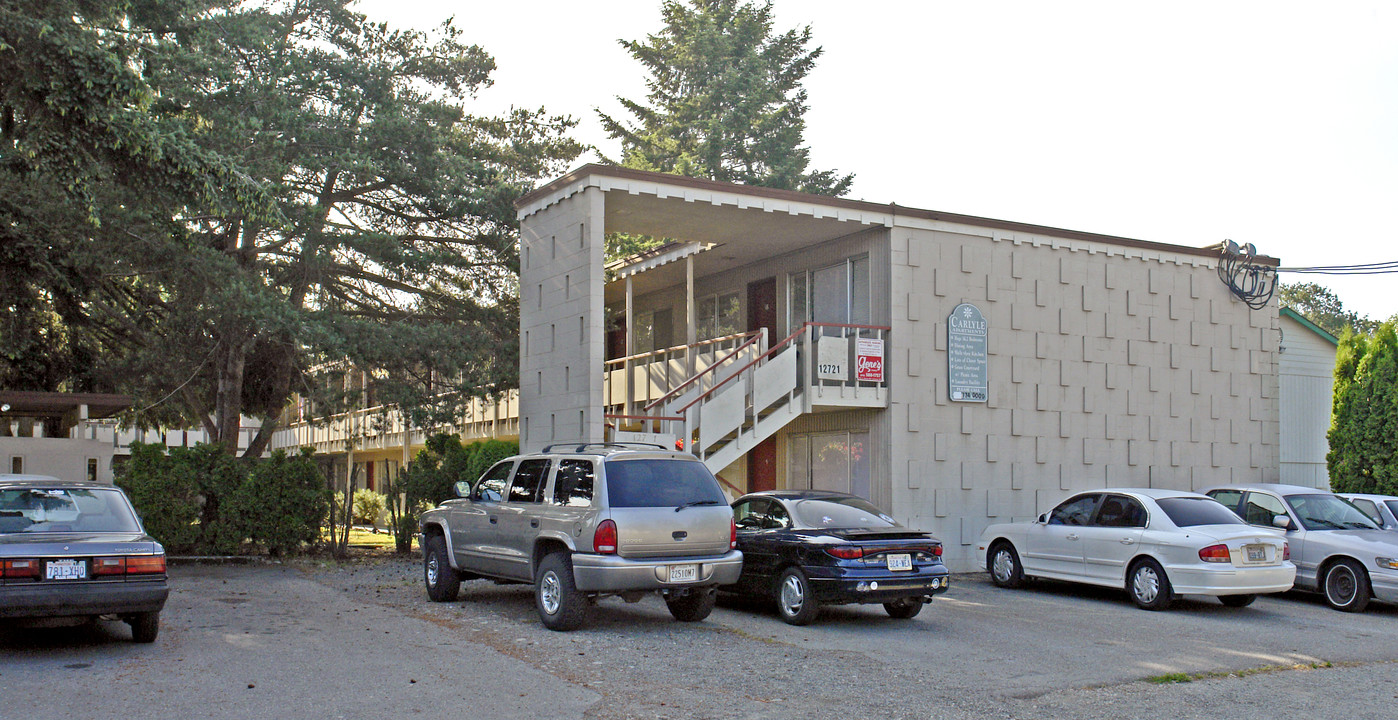 Carlyle Apartments in Lakewood, WA - Building Photo