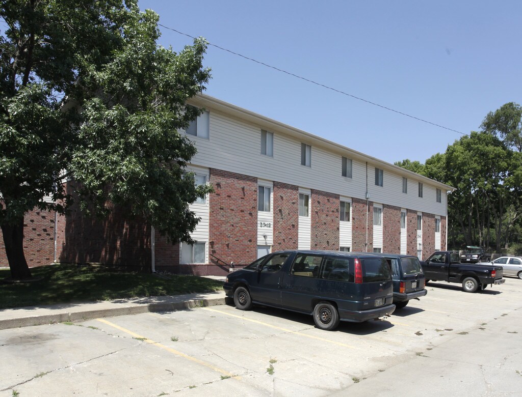 Nottingham Court Apartments in Plattsmouth, NE