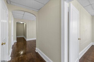 2 S Hartford Ave in Atlantic City, NJ - Foto de edificio - Building Photo