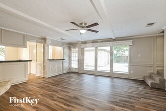 4146 Meadowbank Dr in Seabrook, TX - Foto de edificio - Building Photo