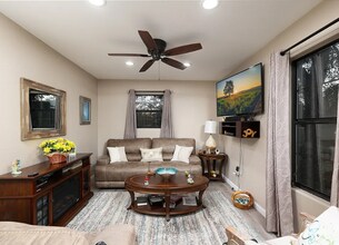 103 Rio Grande Dr in Blanco, TX - Building Photo - Building Photo