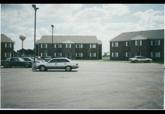 Walnut Apartments in Elk Point, SD - Building Photo