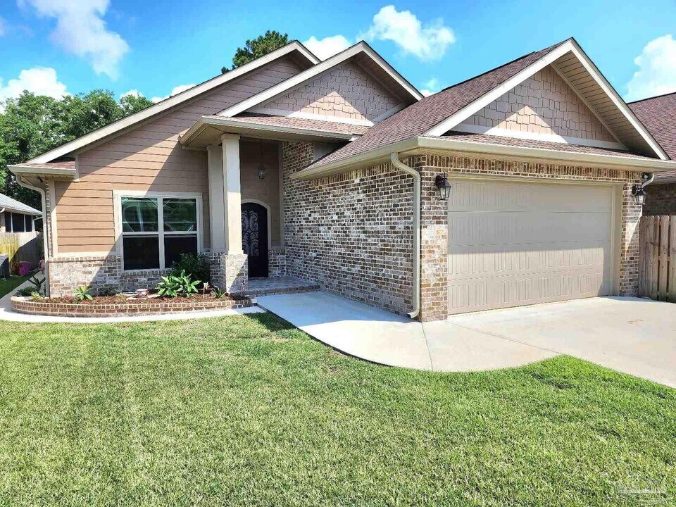 662 Wild Heron Way in Pensacola, FL - Building Photo