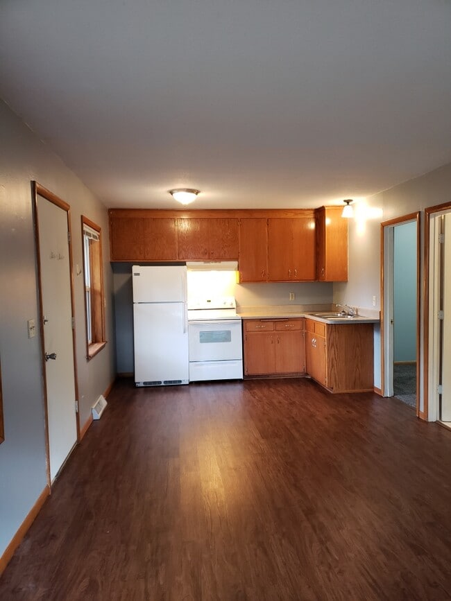 property at 543 5th St NW