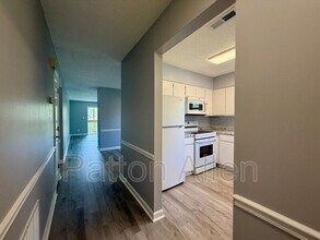 2406 Abbey Cir in Asheville, NC - Building Photo - Building Photo