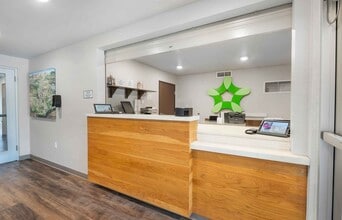 Furnished Studio-Melbourne - West Melbourne in Melbourne, FL - Foto de edificio - Building Photo