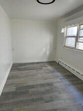 296 Preakness Ave in Paterson, NJ - Building Photo - Building Photo