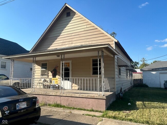 12 W Pierson St in Greenfield, IN - Building Photo - Building Photo