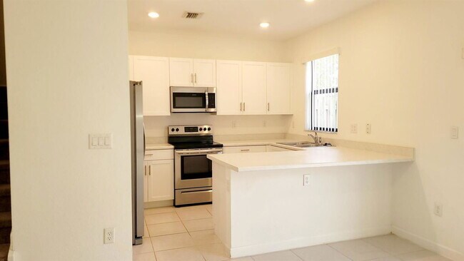 28706 SW 133rd Ct in Homestead, FL - Building Photo - Building Photo