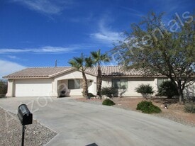 790 Osage Ct in Lake Havasu City, AZ - Building Photo