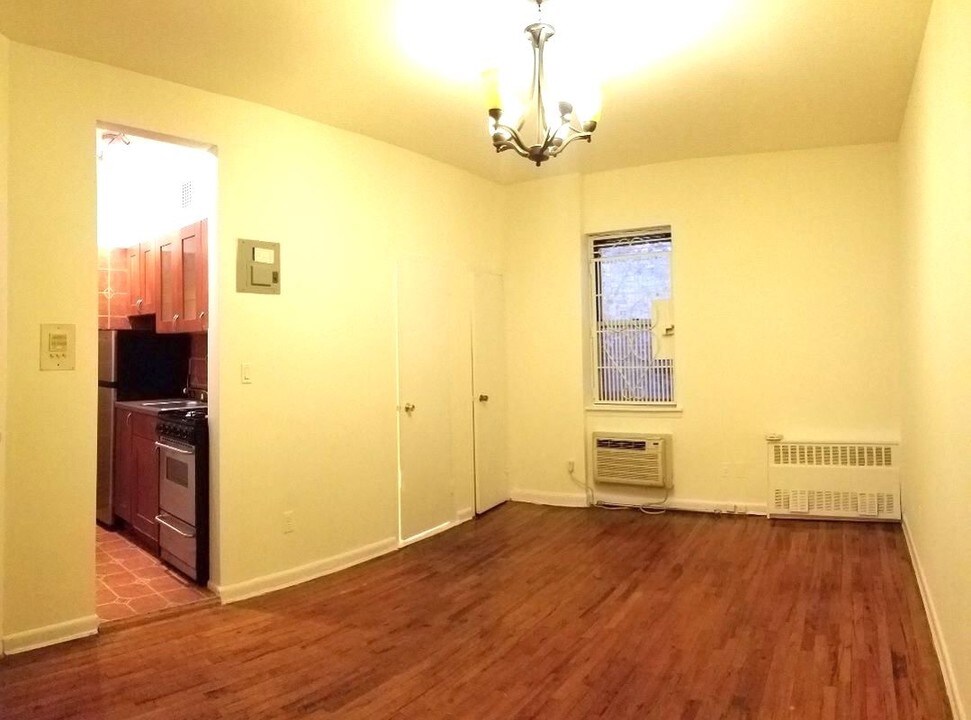 2790 Broadway-Unit -4-B in New York, NY - Building Photo
