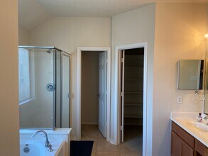 18011 Rustic Brook Ct in Cypress, TX - Building Photo - Building Photo