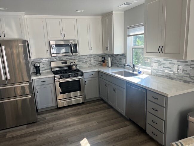 property at 1140 S Washington St