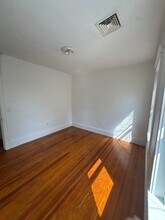 14 Lyndhurst St in Boston, MA - Building Photo - Building Photo