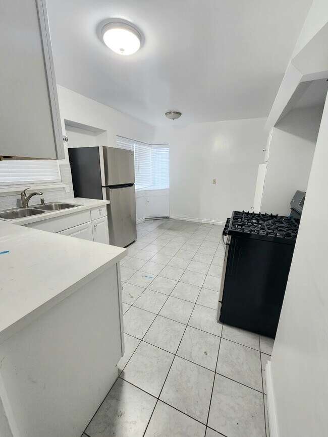 1320 Pico Blvd Rentals in Santa Monica, CA