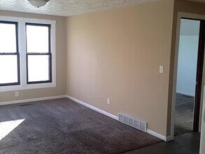 203 S Covell Ave in Sioux Falls, SD - Building Photo - Building Photo