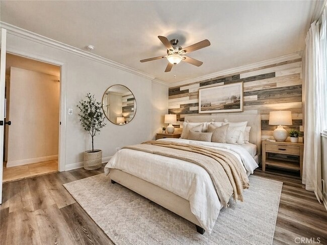 904 W Balboa Blvd in Newport Beach, CA - Foto de edificio - Building Photo