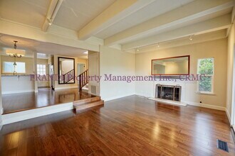 131 Lincoln Dr in Sausalito, CA - Building Photo - Building Photo