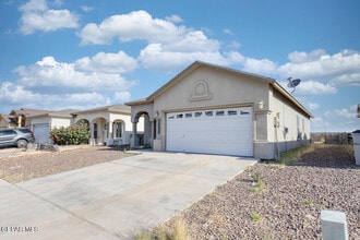 14429 Spanish Point Dr in El Paso, TX - Building Photo - Building Photo