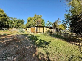 403 Highland Ave S in Green Cove Springs, FL - Building Photo