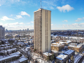 Parkview Residences in Toronto, ON - Building Photo - Building Photo