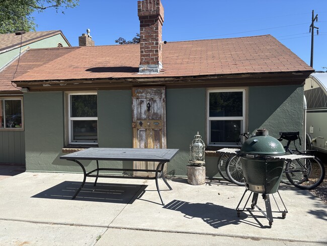 174 E Pioneer Ave in Sandy, UT - Building Photo - Building Photo