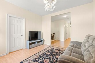 282 Magnolia Ave in Jersey City, NJ - Building Photo - Building Photo