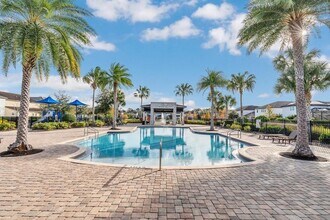 12880 Westside Vlg Lp in Windermere, FL - Building Photo - Building Photo