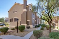 2774 Fountain Vista Ln in Henderson, NV - Building Photo - Building Photo