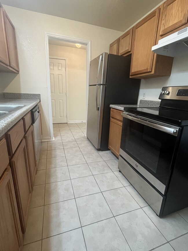 1955 Camelot St in Orange, TX - Building Photo - Building Photo