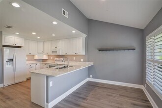 6036 Topsail Rd in Lady Lake, FL - Building Photo - Building Photo