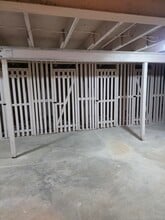 210 E 13th St, Unit 1-MS in New Albany, IN - Foto de edificio - Building Photo