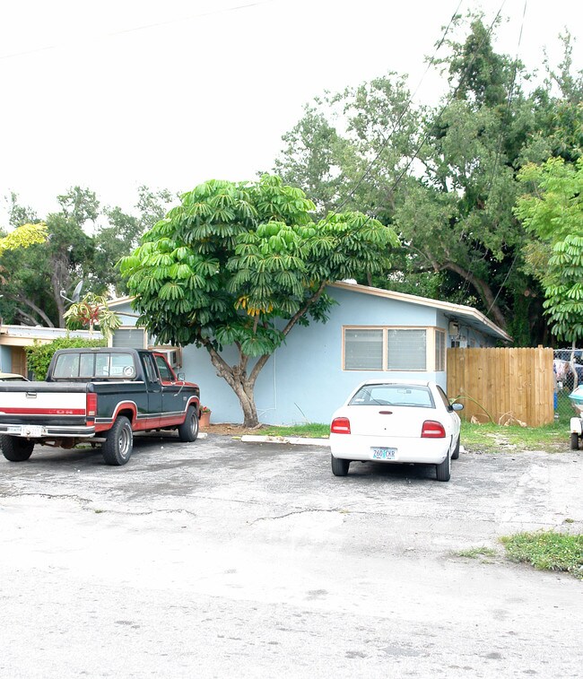 1949-1955 Riverside Dr in Fort Lauderdale, FL - Building Photo - Building Photo