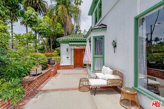 508 N Canon Dr in Beverly Hills, CA - Building Photo - Building Photo