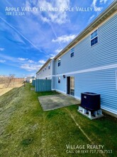 1114 Apple Valley Dr in Red Lion, PA - Building Photo - Building Photo