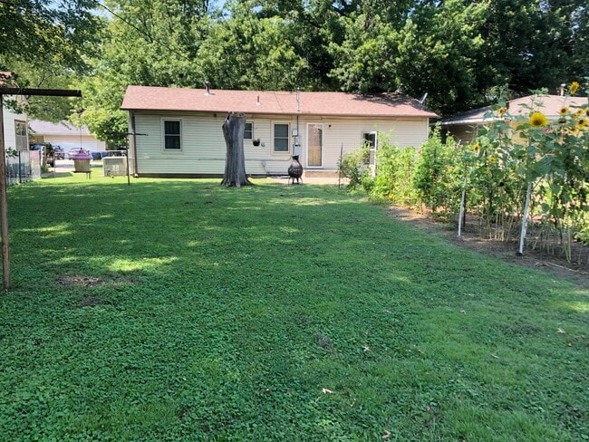 414 N Adair St in Vinita, OK - Foto de edificio - Building Photo