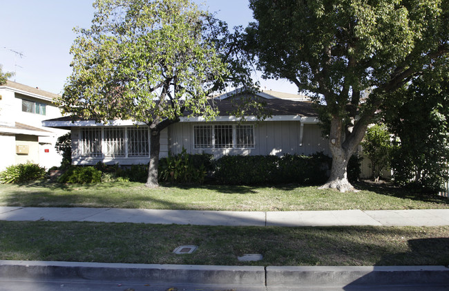 6664 Wilkinson Ave in North Hollywood, CA - Building Photo - Building Photo