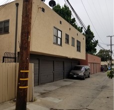 2073 Locust Ave in Long Beach, CA - Building Photo - Building Photo